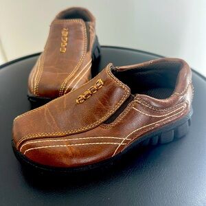 Boys brown dress shoes size 8‎